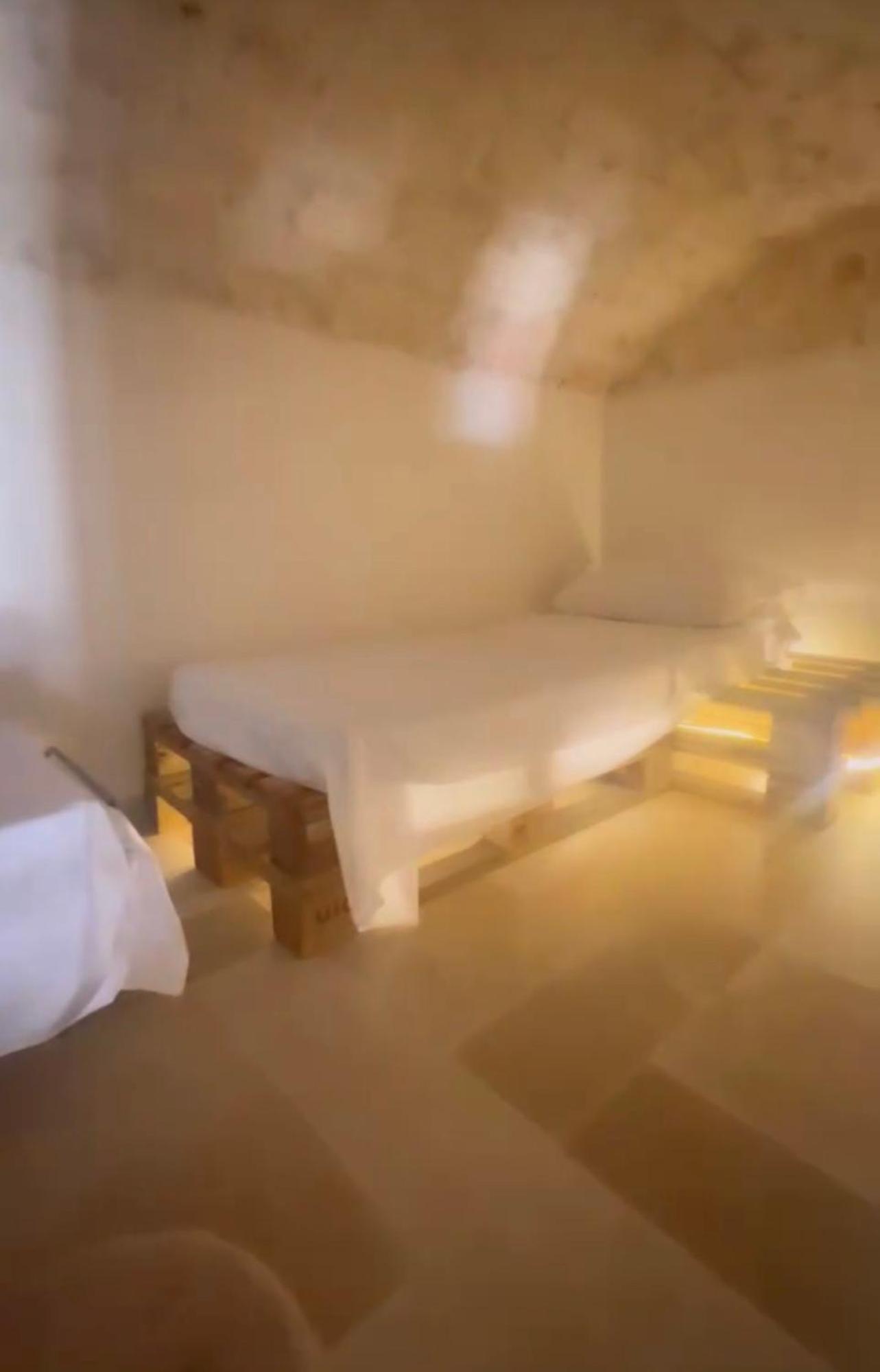 Euphoria Luxury Room オストゥーニ エクステリア 写真
